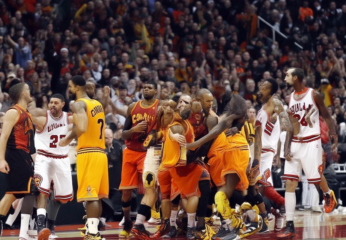 2015年NBA季后赛：骑士公牛第五战扣篮三分定胜负经典回顾