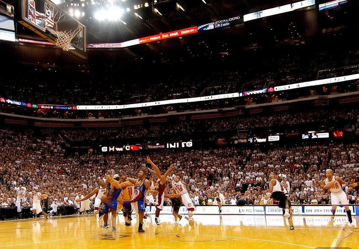 2005年NBA东决：热火活塞巅峰对决回